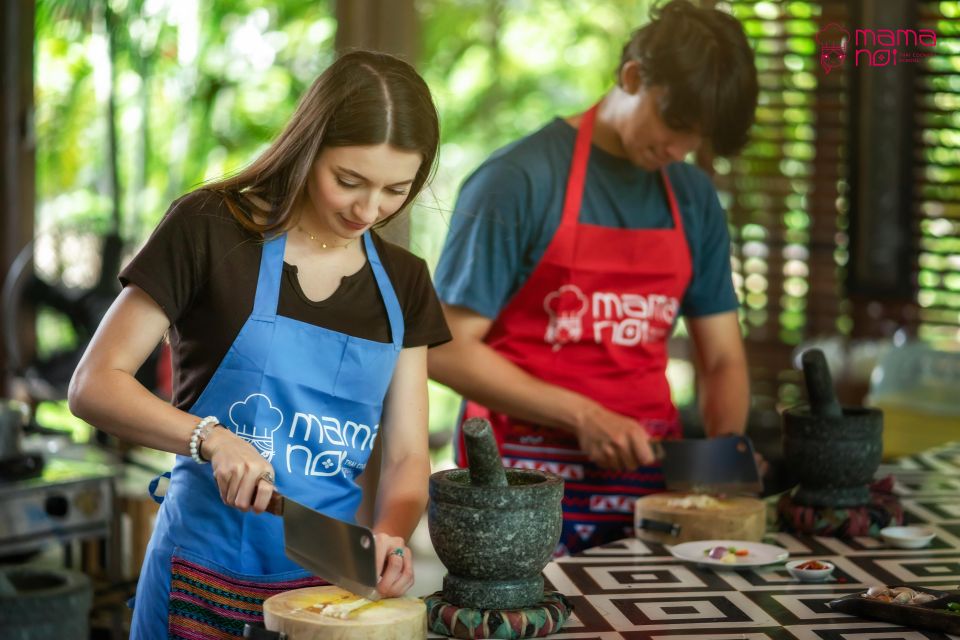 Chiang Mai: Cooking Class With Organic Farm at Mama Noi - Farm Visit and Market Tour