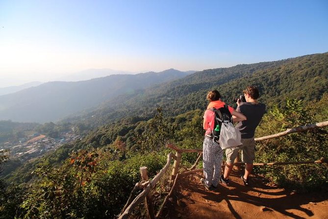 Chiang Mai : Hill Tribe Ways & Evening Chanting at Doi Suthep Temple Small Group - Common questions