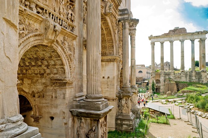 Colosseum, Roman Forum and Palatine Hill Guided Walking Tour - Maximum Travelers Per Tour