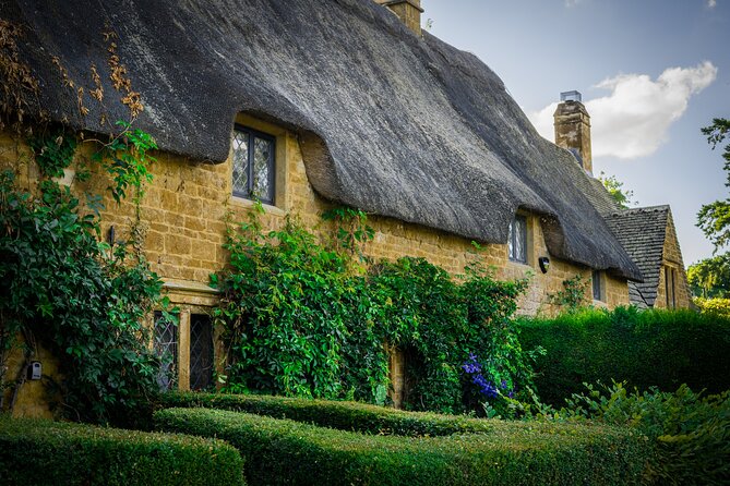 Cotswolds Village Private Car Tour and Photoshoot - Last Words