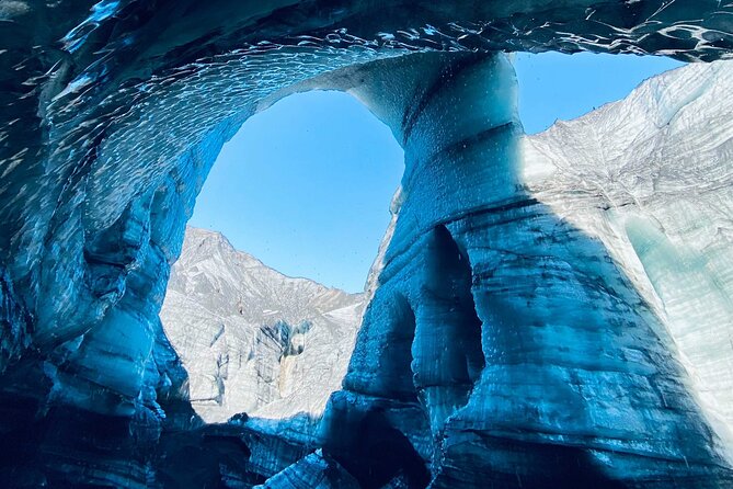 Crystal Blue Ice Cave - Super Jeep From Jökulsárlón Glacier Lagoon - Common questions