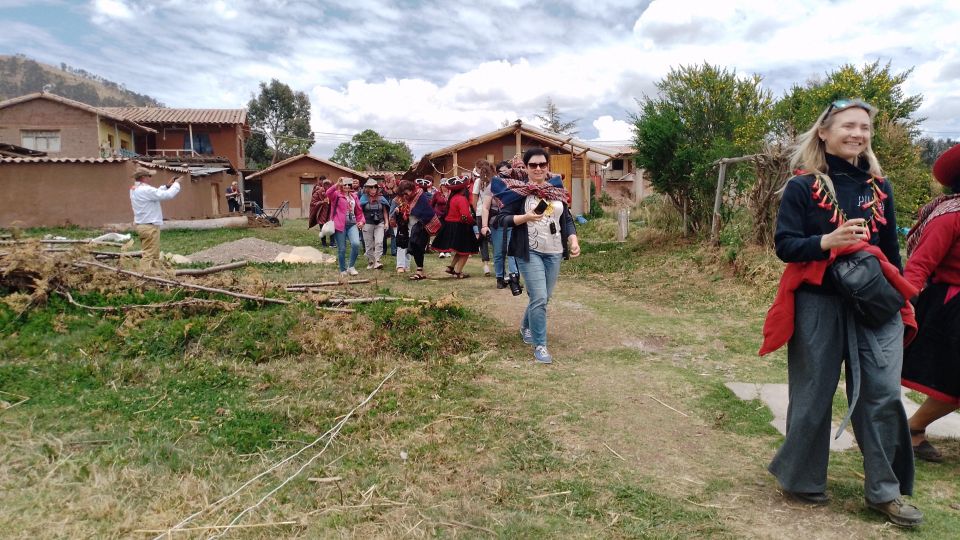 Cusco - Chinchero: Rural Comunity in Sacred Valley Full Day. - Community Engagement