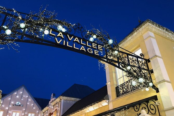 Disneyland Trip With Valle Village Shopping Outlet 10 Hours - Common questions