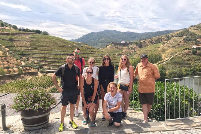 Douro Valley Tour: Wine Tasting, Cruise and Lunch From Porto - Overall Experience