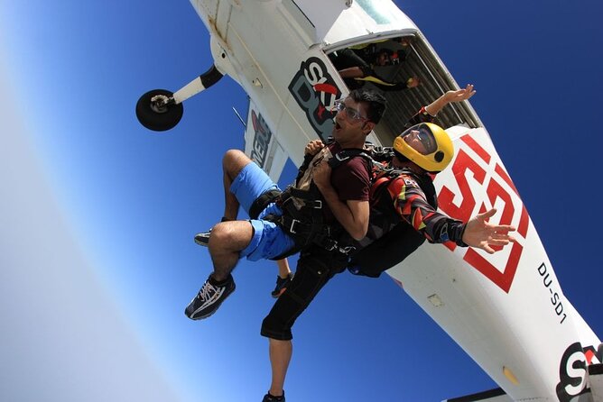 Dubai Skydive Tandem Over the Palm Including Transfers - How to Get There