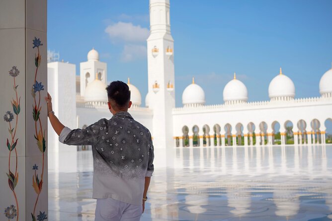 Dubai to Abu Dhabi Grand Mosque & Qasr Al Watan Palace - Common questions