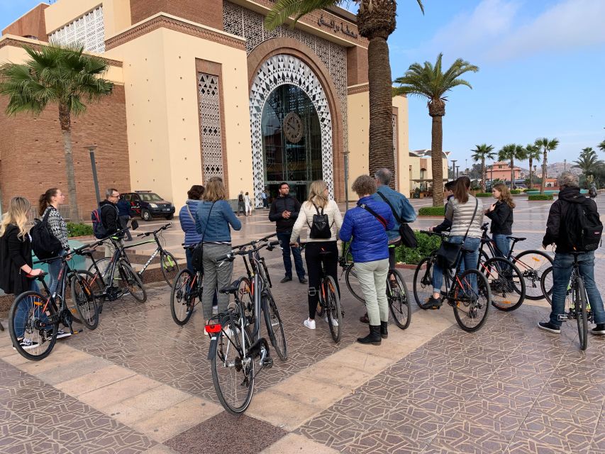 Dutch-Language Cycling Tour Through Marrakech. - Last Words