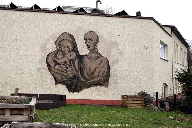 East Berlins Street Art: Private Walking Tour - Last Words