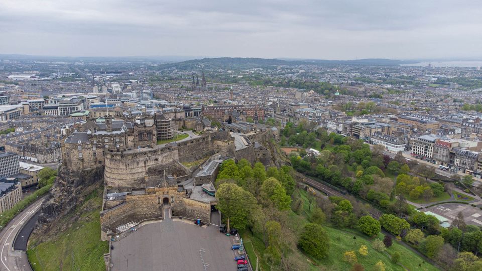 Edinburgh Castle: Guided Walking Tour With Entry Ticket - Booking Details and Flexibility