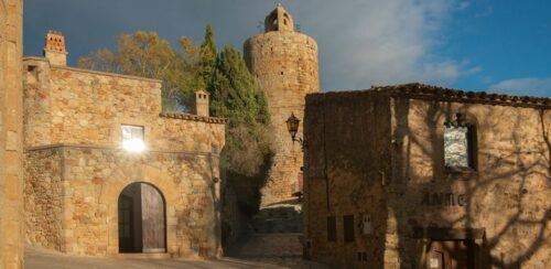 From Barcelona: Girona & Costa Brava Game of Thrones Tour - Common questions