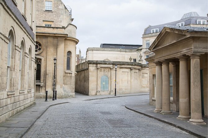 From Bath: Bridgeton Self Guided Walking Tour With an APP - Location-based Audio Experience