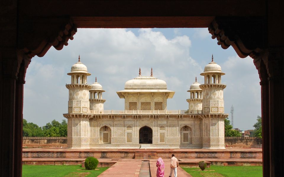 From Delhi: Agra Taj Mahal Tour By Car - Hotel Pickup and Drop-off