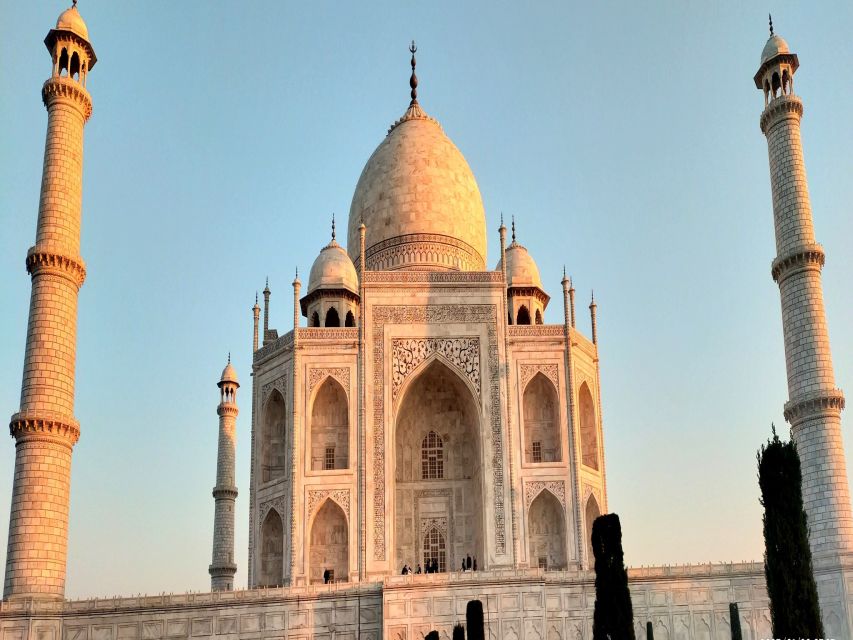 From Delhi: Private Taj Mahal and Agra Trip by Gatiman Train - UNESCO Sites Exploration