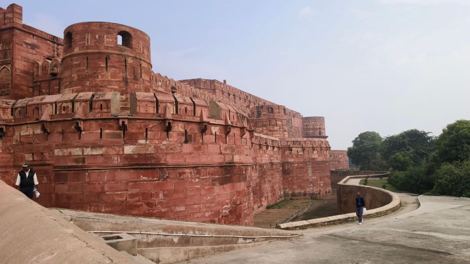 From Delhi : Taj Mahal Sunrise Tour All Inclusive - Common questions