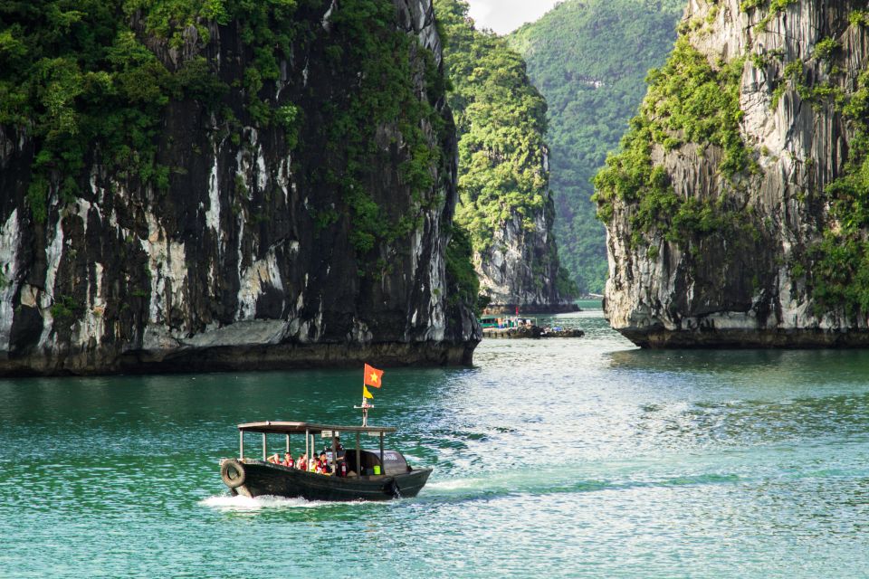 From Ha Long City: Glamours of Ha Long Bay - Return to Hotel in Style