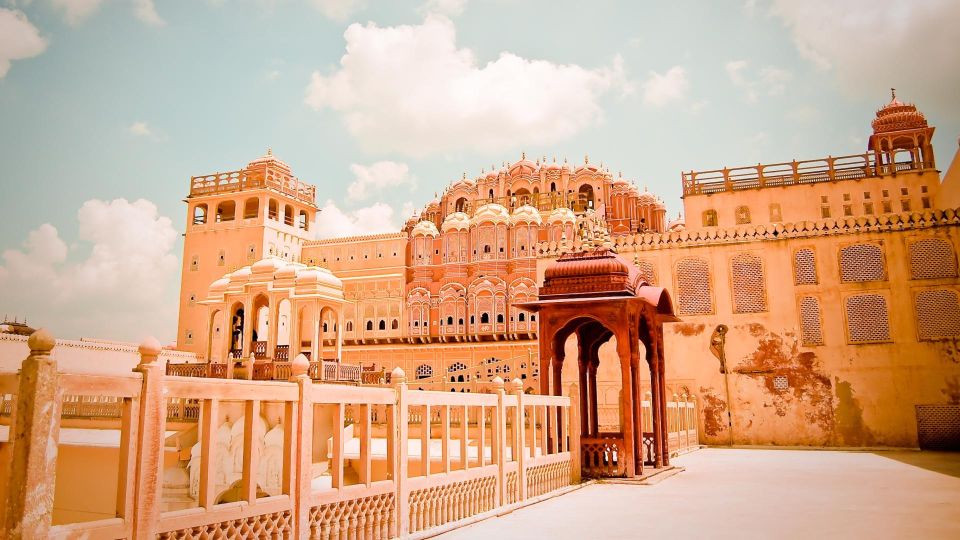 From Jaipur: Private Amber Fort, Jal Mahal and More Car Tour - Itinerary Details