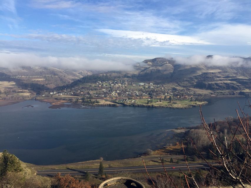 From Portland: Mt Hood, Hood River Valley and Columbia Gorge - Geology of the Gorge