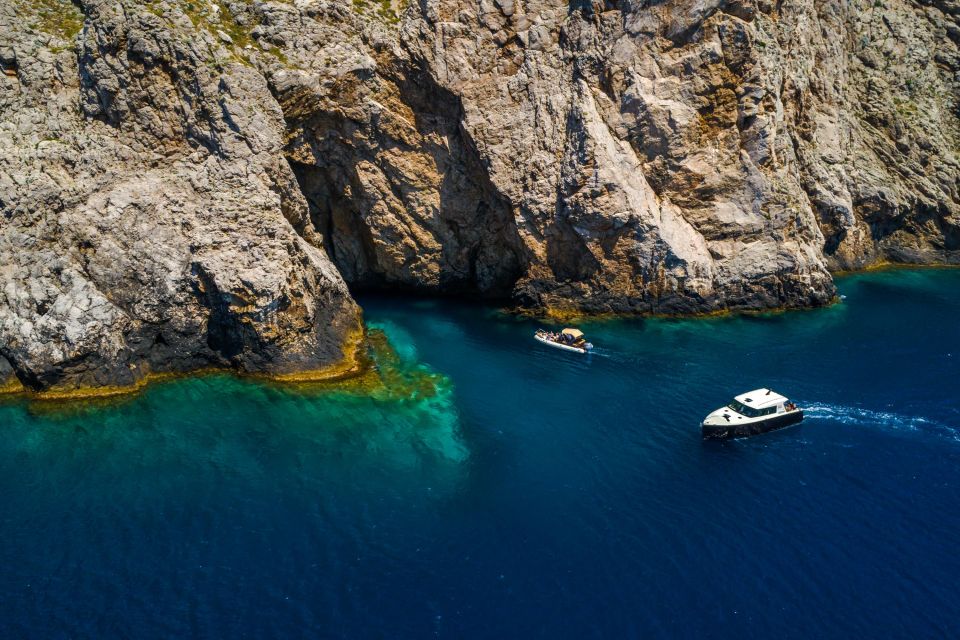 From Split: Blue Cave and Hvar by Luxury Boat - Common questions