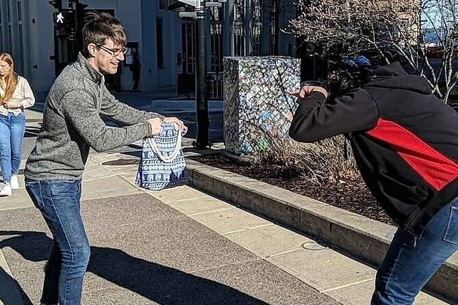 Fun City Scavenger Hunt in Winnipeg by Wacky Walks - Common questions