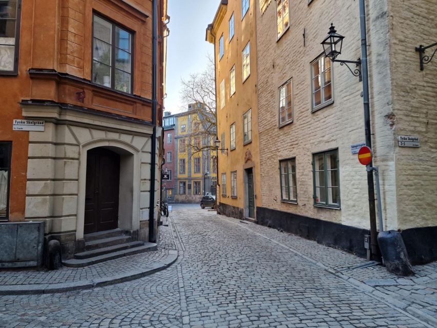 Gamla Stan: A Self-Guided Audio Tour of Stockholm's Old City - Customer Reviews