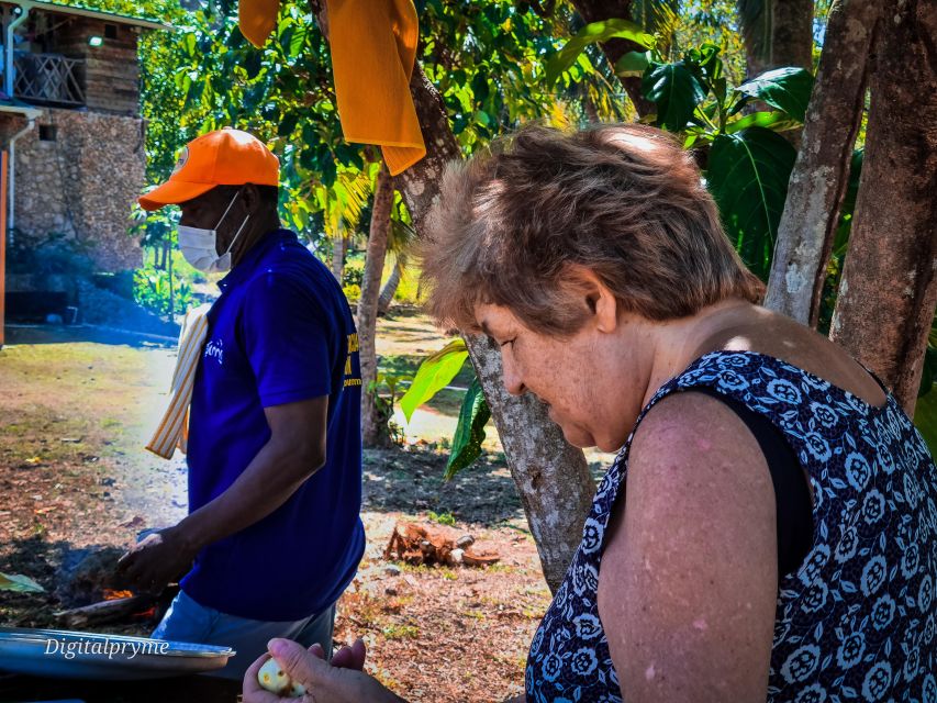 Gastronomic and Musical Experiences in San Andres Rondontour - Live Cooking Session