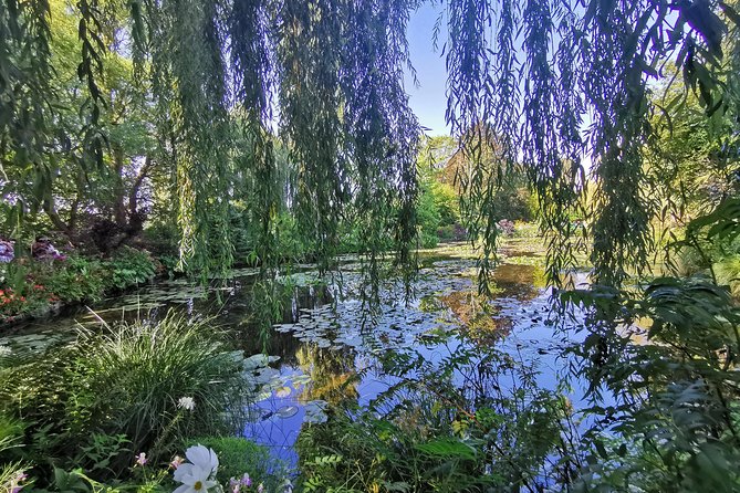 Giverny & Rouen Private Tour From Paris - Customer Support and Assistance