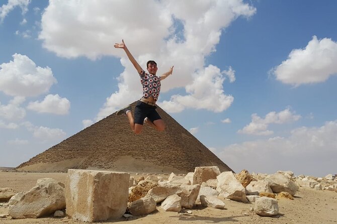 Giza Pyramids , Sphinx, Saqqara & Dahshur Full-Day PRIVATE Guided Tour - Common questions