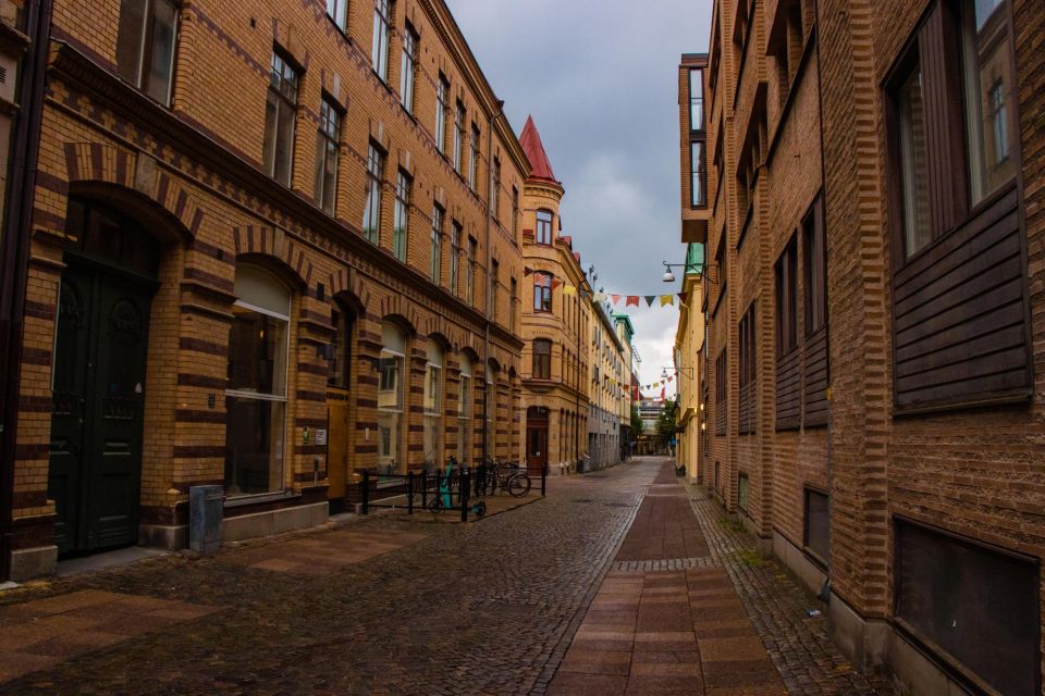 Gothenburg: 60-Minute Guided Tour With a Local - Common questions