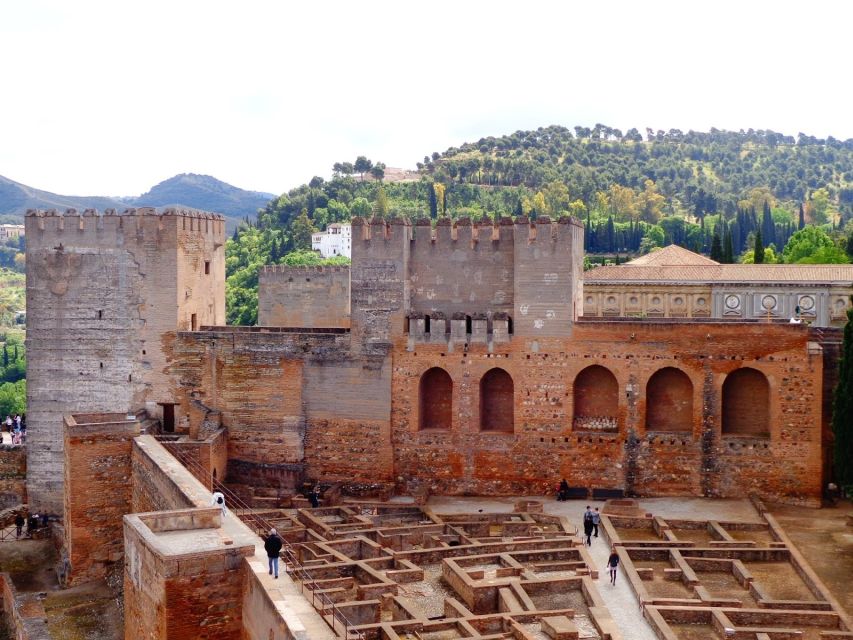 Granada: Alhambra Complex Guided Tour With Ticket - Last Words