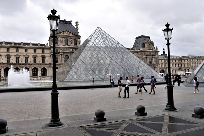 Half Day Private Tour to The Top Attractions in Paris - Common questions