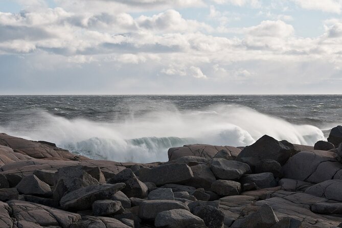 Half Day Small Group Tour in Peggys Cove and Titanic Cemetery - Last Words