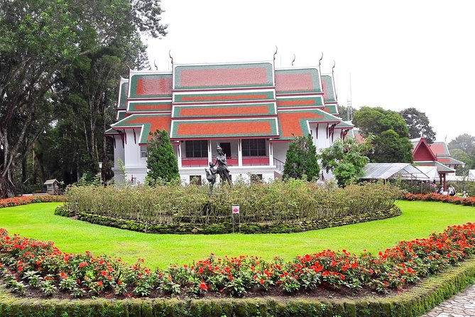 Half Day Tour of Wat Doi Suthep & Phu Ping Palace From Chiang Mai - Group Size Options