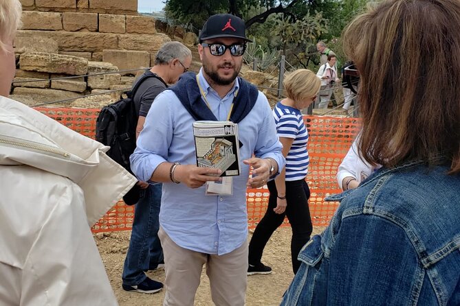 I Tour With the Archaeologist: Group Visit at Sunset to the Valley of the Temples - Last Words