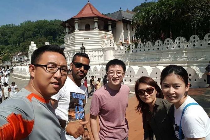 Kandy City Tour With Mahaweli - Safety and Guidelines