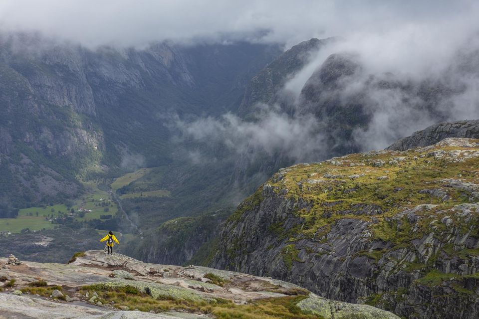 Kjerag: Summer Hike - Base-Jumping Opportunity