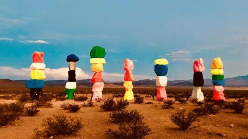 Las Vegas: Mojave, Red Rock Sign and 7 Magic Mountains Tour - Fun Facts and History