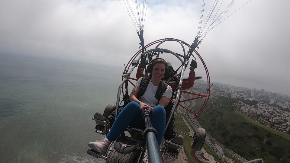 Lima: Paragliding Flight Over Costa Verde Districts - Safety and Accessibility