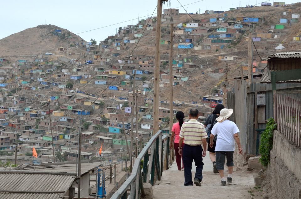 Lima: Private Local Communities Tour With Family Lunch - Local Artisan Visit