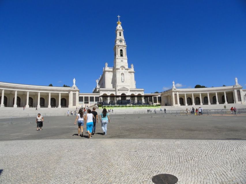 Lisbon and Fatima Sanctuary Full-Day Private Tour - Common questions