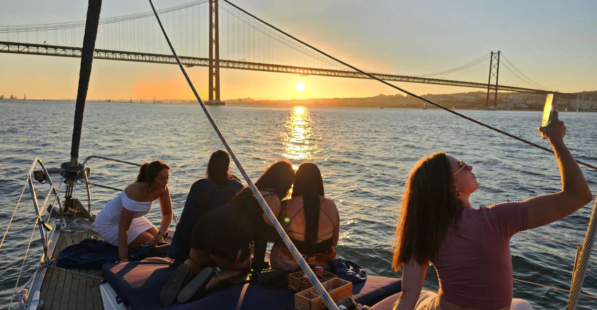 Lisbon: Private Relaxing Sunset 2-Hour Tour - Last Words