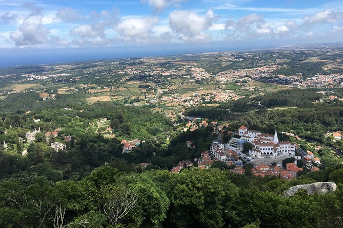 Lisbon: Sintra, Cabo Da Roca, Cascais Private Sightseeing Tour - Common questions