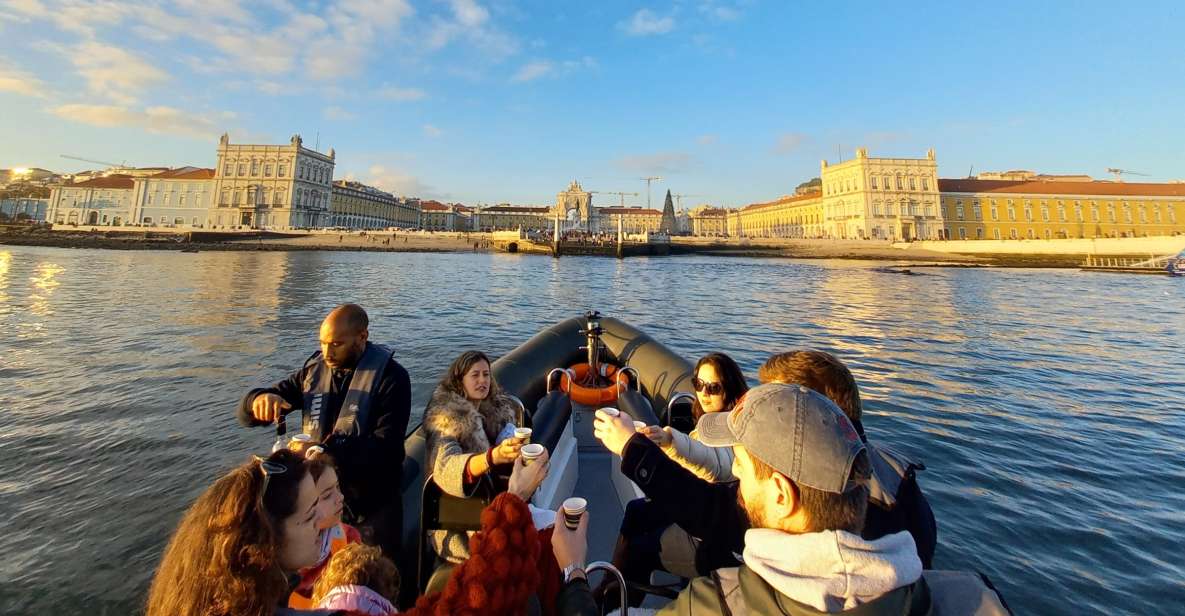 Lisbon: SpeedBoat Tour at Sunset or Daylight - Highlights of the SpeedBoat Tour