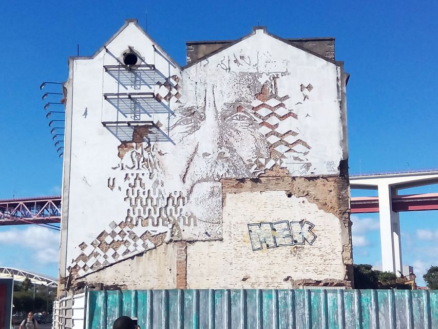 Lisbon: Street Art Walk - Common questions