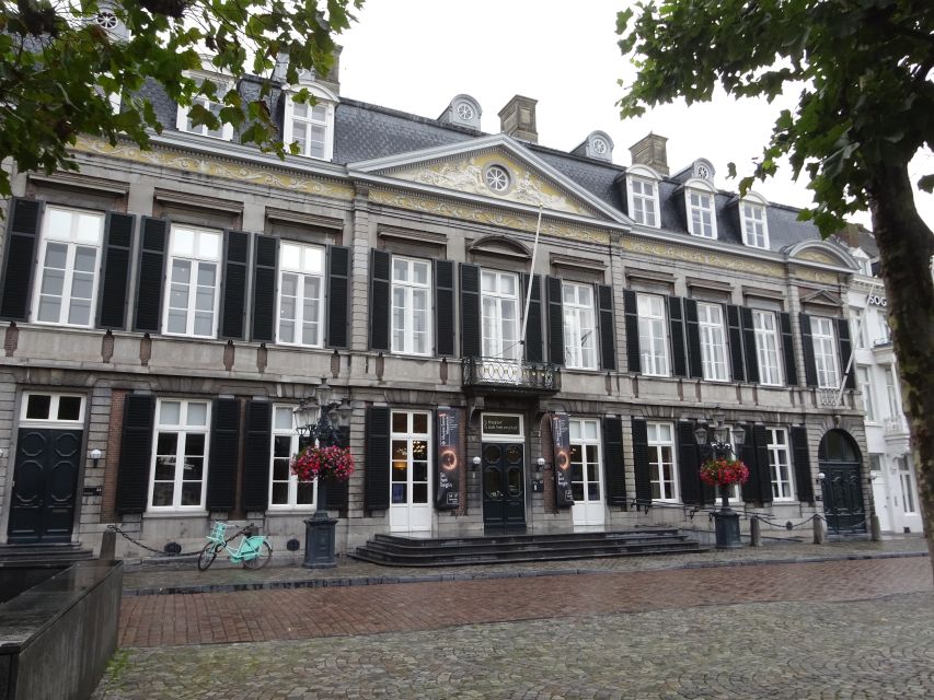 Maastricht Self-Guided Walking Tour & Scavenger Hunt - Directions for Self-Guided Tour