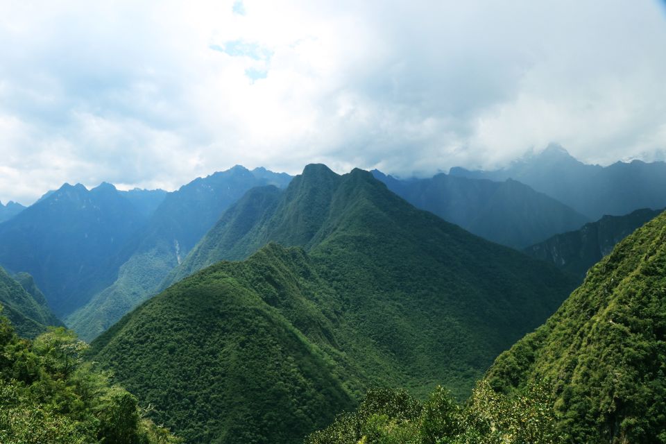 Machu Picchu: Short Inca Trail 2 Days With Panoramic Train - Inca Trail Experience