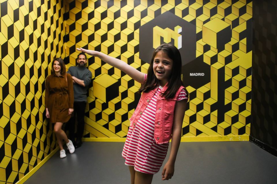 Madrid: Museum of Illusions Ticket - Customer Ratings and Reviews