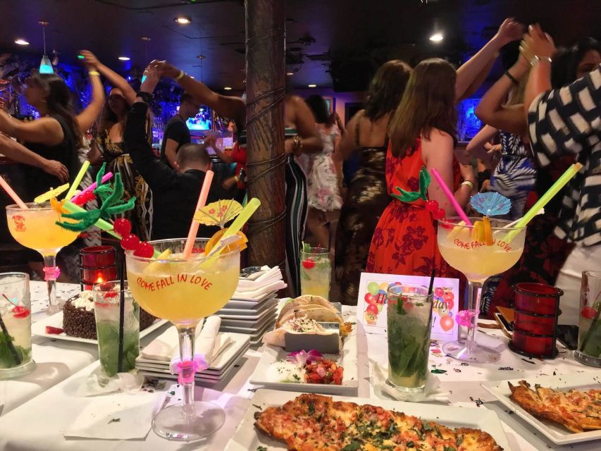 Miami: Sip & Salsa Night at Mango's Miami for Beginners - Experience Highlights