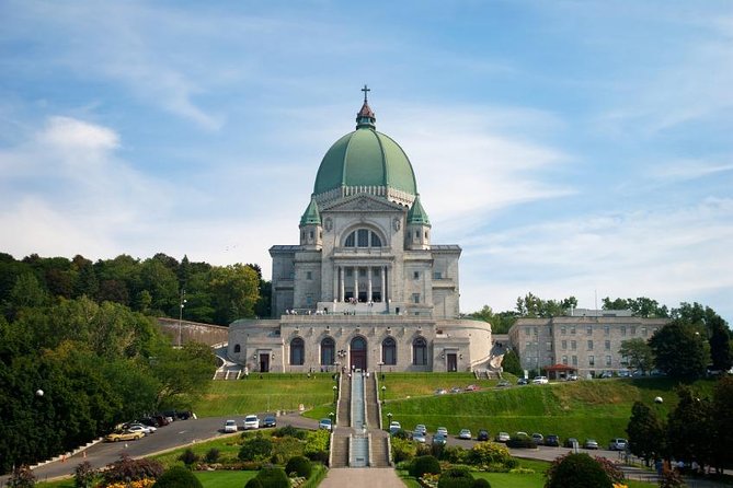 Montreal City Sightseeing Tour With Live Commentary - Common questions