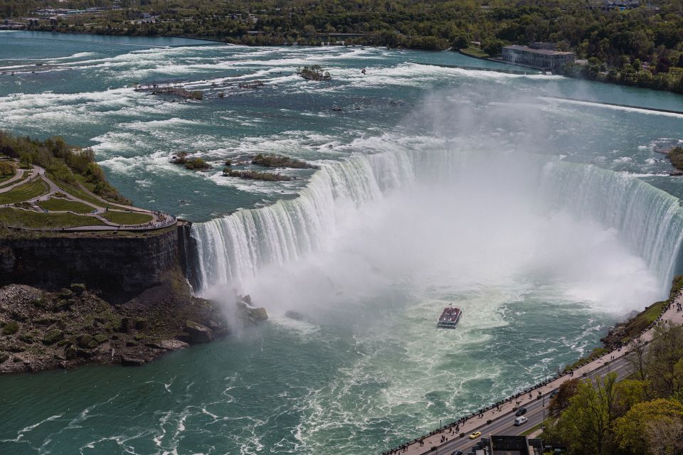 Niagara: Power Station and Tunnel Under the Falls Tour - Tour Itinerary and Attractions