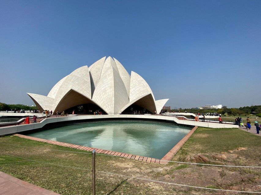 Old & New Delhi Tour-Best of Delhi in 8 Hours With Entrances - Iconic Landmarks Visit
